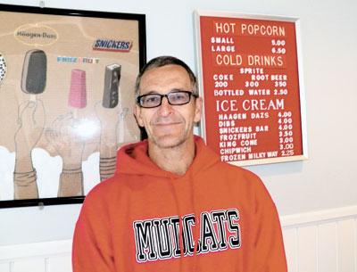 The big chains have all the buying power, said Dave Rutkowski, manager of the Montauk Movie, “and that just hurts the little theaters.” The big chains have all the buying power, said Dave Rutkowski, manager of the Montauk Movie, “and that just hurts the little theaters.”