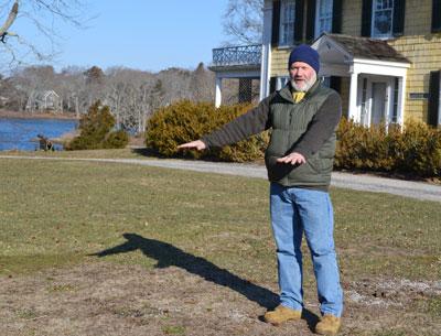 A brass-gilt button with a Dutch tulip from a 17th-century men’s coat was just one of the thousands of artifacts found at Shelter Island’s Sylvester Manor farm by Stephen Mrozowski. He returned to the farm last week to determine the location of hundreds of workers who may be buried there. A brass-gilt button with a Dutch tulip from a 17th-century men’s coat was just one of the thousands of artifacts found at Shelter Island’s Sylvester Manor farm by Stephen Mrozowski. He returned to the farm last week to determine the location of hundreds of workers who may be buried there.