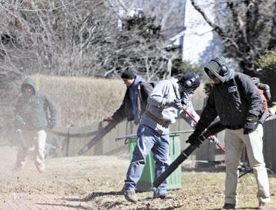 Several landscaping companies’ owners have implored the East Hampton Village Board not to restrict the periods in which their crews can use gas-powered leaf blowers. Several landscaping companies’ owners have implored the East Hampton Village Board not to restrict the periods in which their crews can use gas-powered leaf blowers.