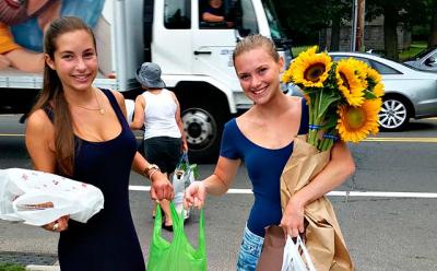 Convincing people to take reusable bags when they shop “is a matter of training people to behave differently,” said Nancy Shenker of theONswitch.