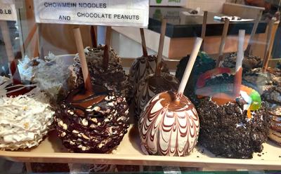 At the Minneapolis airport, food options include Aunt Annie’s pretzels and candy-coated apples.