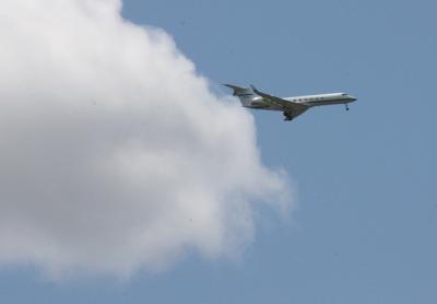 Planes overhead can be tracked using one of several online systems. Access to information compiled by the East Hampton Town Airport, and a link to lodge a complaint, is provided by one system. Planes overhead can be tracked using one of several online systems. Access to information compiled by the East Hampton Town Airport, and a link to lodge a complaint, is provided by one system.