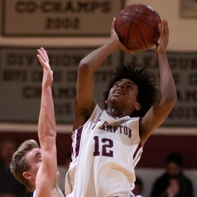 Jeremy Vizcaino (12) dropped 28 on Bayport-Blue Point.