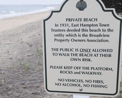 The East Hampton Town Trustees say that the sign on the beach at Barnes Landing in Amagansett is misleading. The area below the high-water line is public land, the trustees say, and fishing is therefore an allowable activity. The East Hampton Town Trustees say that the sign on the beach at Barnes Landing in Amagansett is misleading. The area below the high-water line is public land, the trustees say, and fishing is therefore an allowable activity.