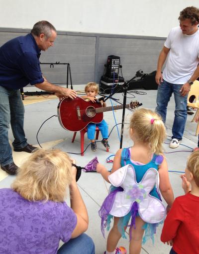At the Children’s Museum of the East End’s music fair on Saturday, kids will have the chance to listen to professionals and try out instruments.