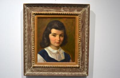 The ownership of a portrait of a young Jacqueline Bouvier by a relatively unknown painter that was reputedly stolen from Grey Gardens in the 1970s has been challenged in a new lawsuit. The ownership of a portrait of a young Jacqueline Bouvier by a relatively unknown painter that was reputedly stolen from Grey Gardens in the 1970s has been challenged in a new lawsuit.