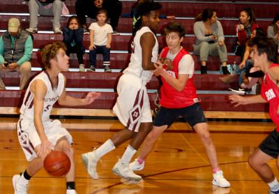 In the Bonackers’ first four games (that’s Turner Foster with the ball above), three were decided by 1 point.