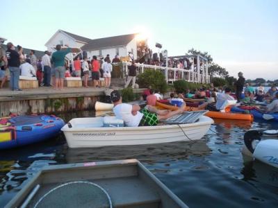 Crowds came by land and by sea to hear Willy Nelson play at the Surf Lodge in June of 2013. The spot will start the summer without a music scene after the New York State Liquor Authority found that it is not categorized as a live music venue under its license classification. Crowds came by land and by sea to hear Willy Nelson play at the Surf Lodge in June of 2013. The spot will start the summer without a music scene after the New York State Liquor Authority found that it is not categorized as a live music venue under its license classification.