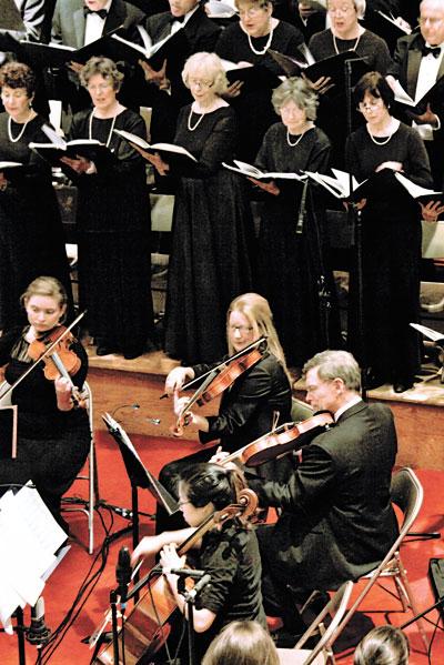 A chamber ensemble accompanied the Choral Society of the Hamptons on Sunday. A chamber ensemble accompanied the Choral Society of the Hamptons on Sunday.