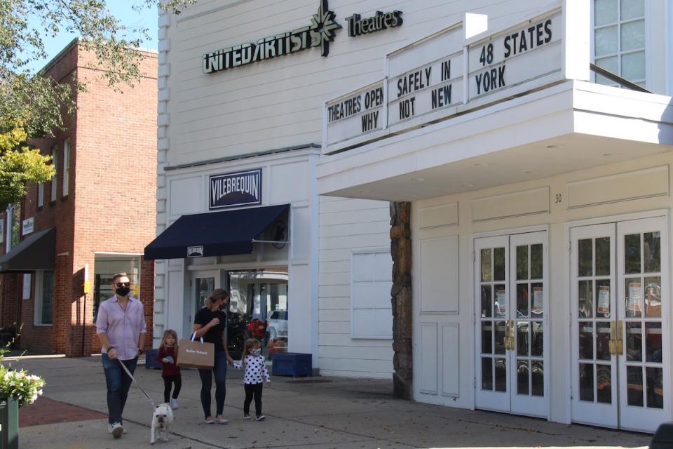 east hampton regal movie theater