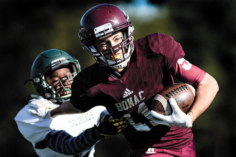 East Hampton S Football Team Is To Stay Put This Fall The East