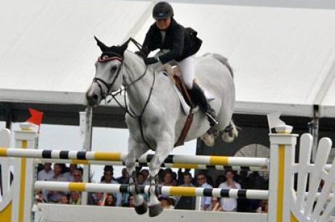 Georgina Bloomberg and Juvina in the 2013 Hampton Classic Horse Show.
