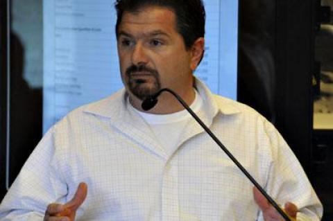 Steve Kalimnios of the Royal Atlantic motel speaking at the April 22 meeting