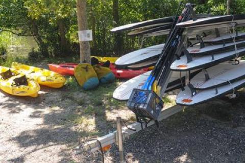 Following sustained low levels of blue-green algae, the East Hampton Town Trustees voted to reopen Georgica Pond to the harvesting of crabs and other marine life this week.
