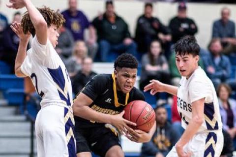 Nae’ Jon Ward, who recently rejoined Bridgehampton’s boys basketball team after having played earlier in the season at Southampton, has buoyed the Bees with his smooth ball handling, shooting, and court sense.