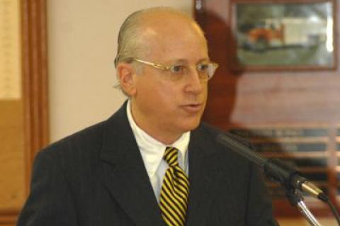 Jeffrey Bragman is poised to join the East Hampton Town Democratic ticket as a candidate for town board pending a formal vote at a nominating convention later this month.