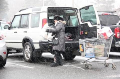 Before the blizzard hit the South Fork, people in East Hampton were stocking up on supplies. Before the blizzard hit the South Fork, people in East Hampton were stocking up on supplies.