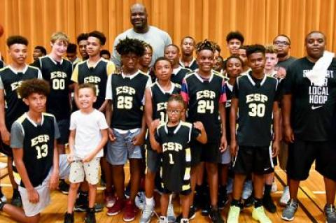 Shaquille O’Neal’s visit to Bridgehampton High School Friday brought out a big crowd for a screening there of the Cummings brothers’ “Killer Bees” documentary. Darryl Hemby, at right, who played on the 1986 state-championship team, perhaps the most dominant one in Killer Bee history, came up for it with his youth hoop players from the Eastern Shore of Virginia.