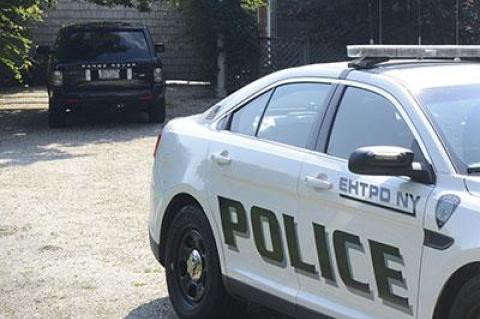 A source close to the investigation of an alleged rape in East Hampton on Tuesday said that police found Jason Lee, a Goldman Sachs banker arrested in connection with the incident, crouched inside a parked Range Rover.