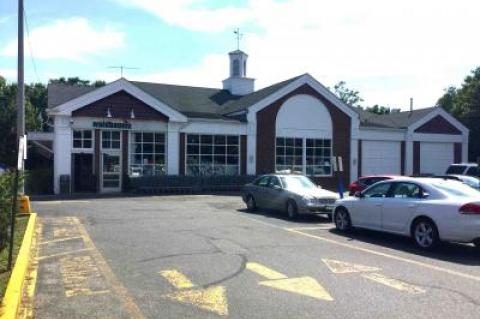 Waldbaum's in East Hampton will be replaced by Stop & Shop after a deal to buy 25 A&P stores is finalized. Waldbaum's in East Hampton will be replaced by Stop & Shop after a deal to buy 25 A&P stores is finalized.