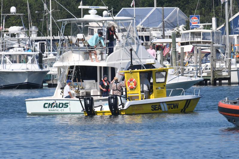 yacht crashing into fishing boat