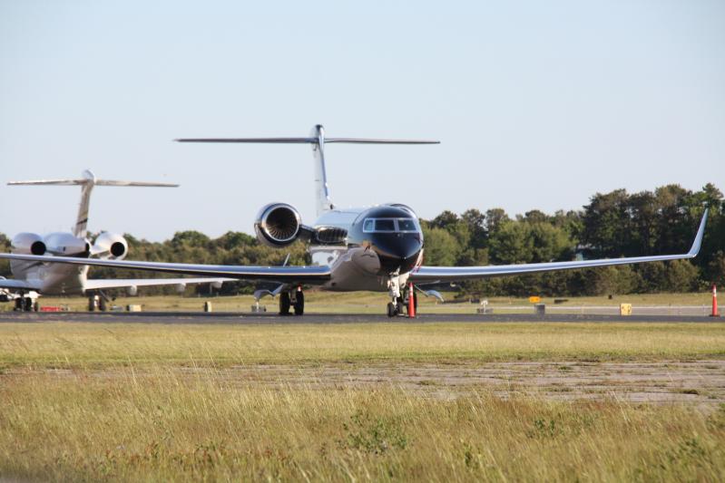 East Hampton Town Debates Future of Its Airport | The East Hampton Star